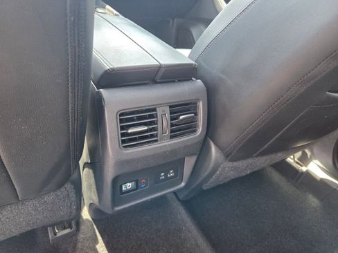 Used 2021 Nissan Rogue SL FWD image 7