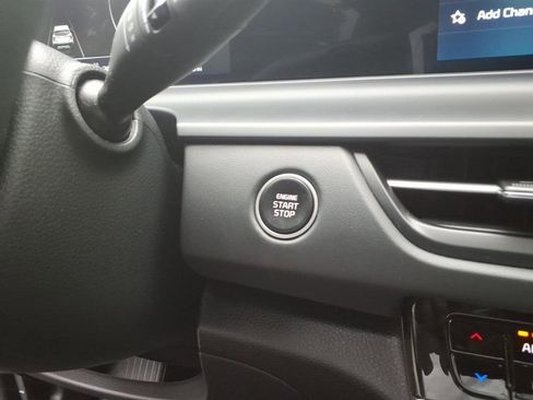 Used 2025 Kia Seltos EX FWD image 9