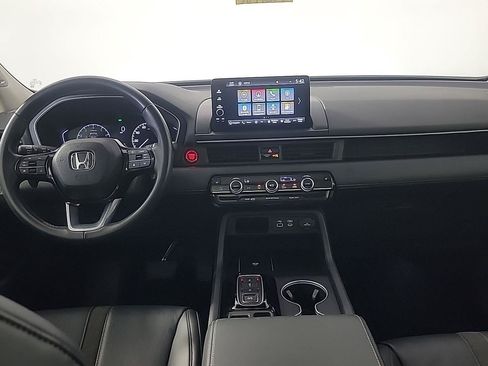 Certified 2023 Honda Pilot Touring image 23