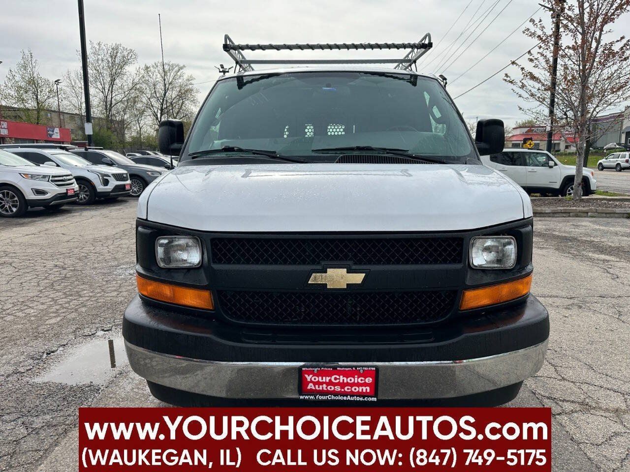 Used 2017 Chevrolet Express 2500 Extended RWD image 8