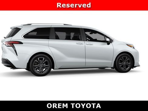New 2026 Toyota Sienna Platinum AWD/4WD image 11