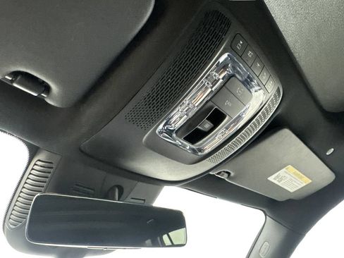 Used 2025 Mercedes-Benz GLB 250 4MATIC image 71