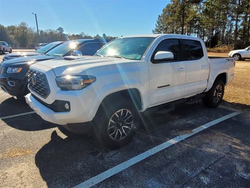 Used 2022 Toyota Tacoma TRD Sport image 8