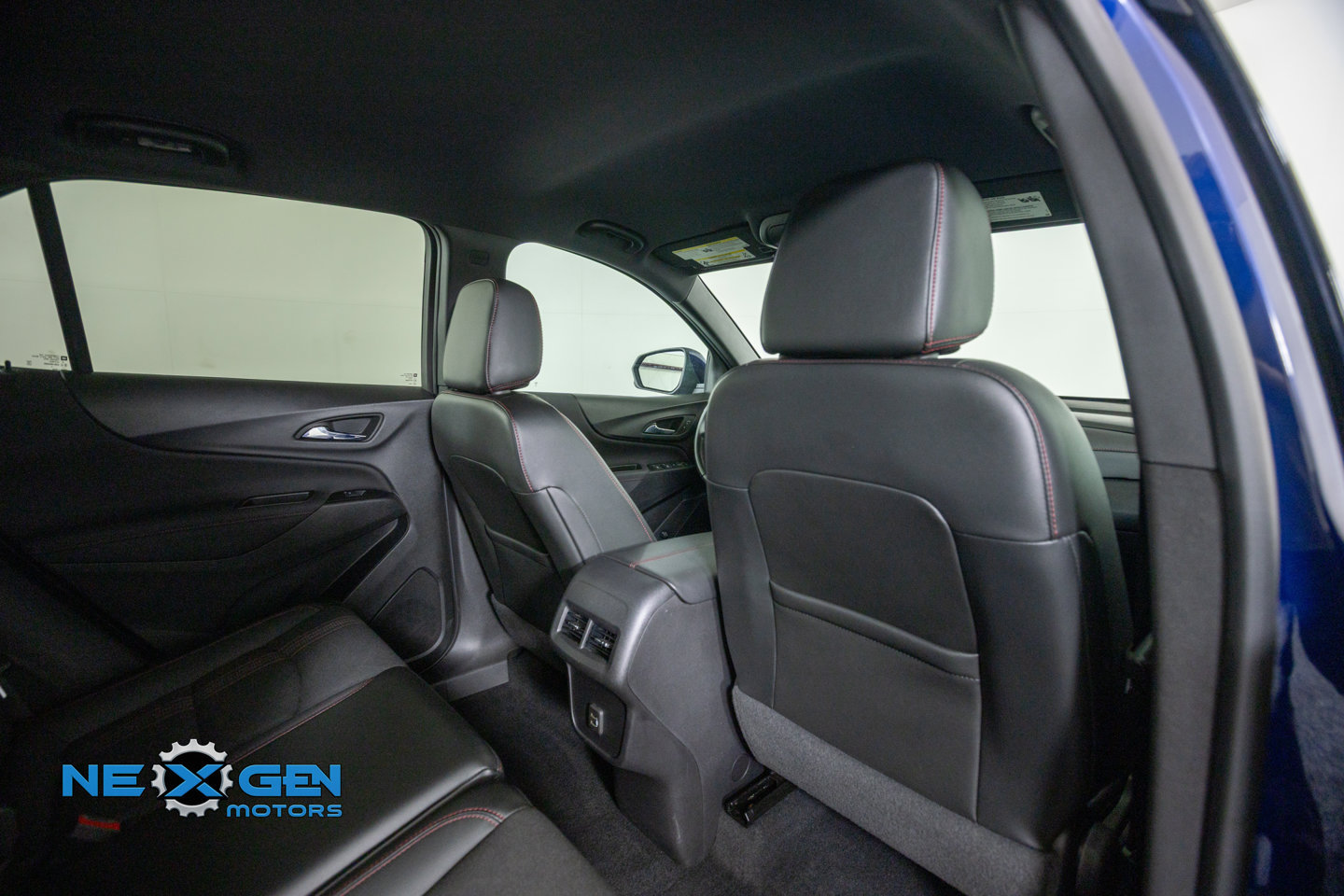 Used 2022 Chevrolet Equinox RS w/ LPO, Floor Liner Package FWD image 36