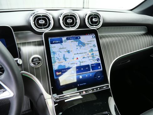 Certified 2026 Mercedes-Benz GLC 300 4MATIC image 19