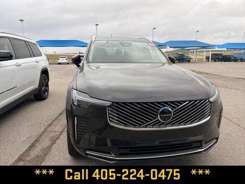 Used 2025 Volvo XC90 B6 Plus AWD/4WD image 10