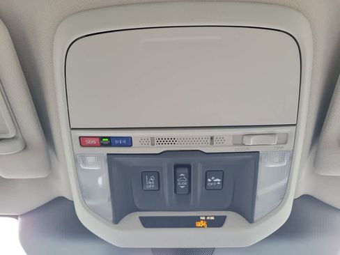 Used 2023 Subaru Forester Premium image 20