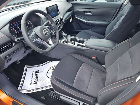 Used 2025 Nissan Sentra SR image 32