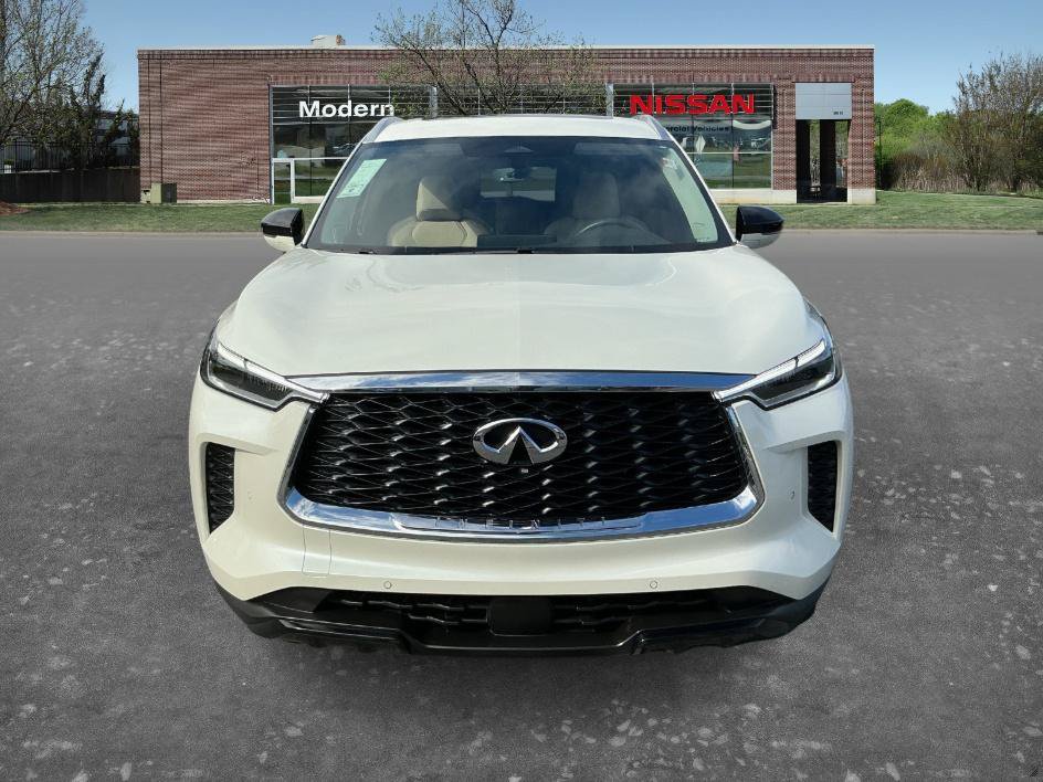 Used 2025 INFINITI QX60 Luxe FWD image 6