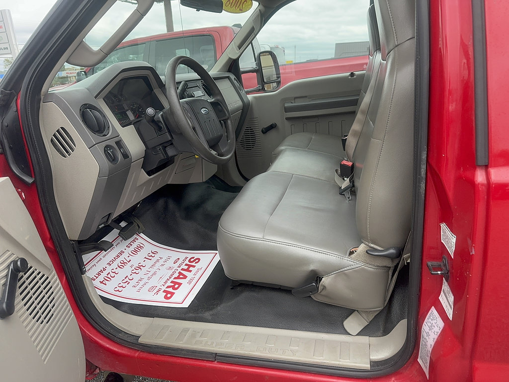 Used 2008 Ford F350 2WD Regular Cab DRW Super Duty image 7
