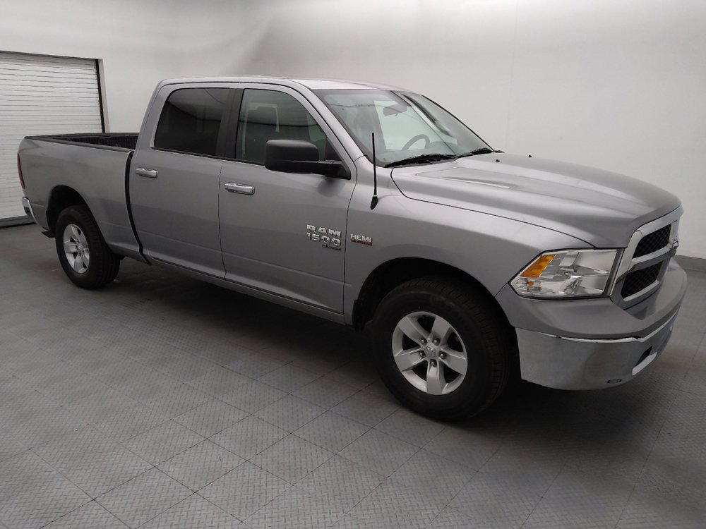 Used 2019 RAM 1500 Classic SLT AWD/4WD image 11