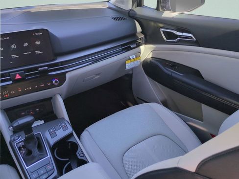 New 2026 Kia Sportage EX image 16