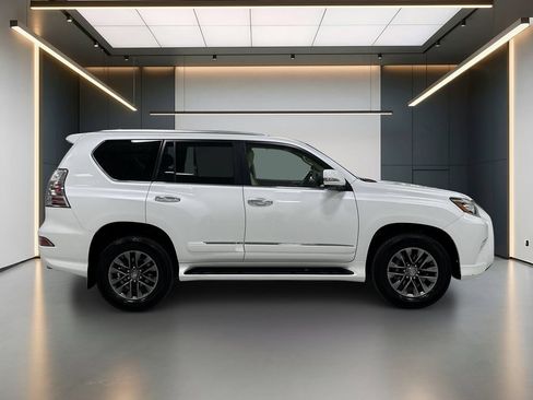 Used 2015 Lexus GX 460 Luxury AWD/4WD image 7