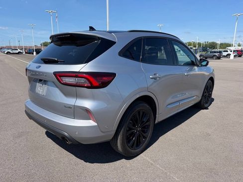 Used 2023 Ford Escape ST-Line Elite w/ Premium Technology Package AWD/4WD image 5