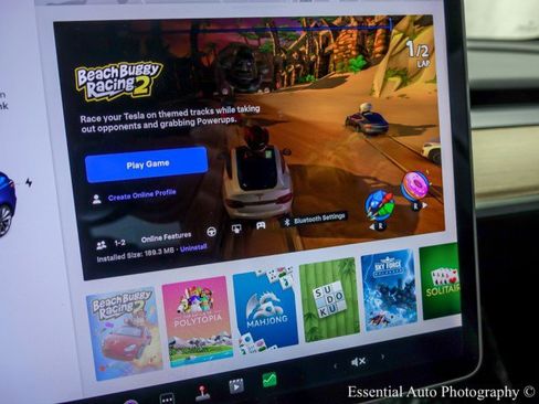 Used 2018 Tesla Model 3 Long Range image 24