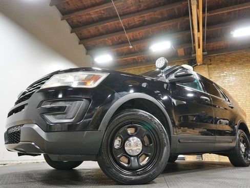Used 2016 Ford Explorer 4WD Police Interceptor image 3