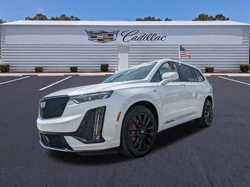 Certified 2024 Cadillac XT6 Sport w/ LPO, Blue Accent Package AWD/4WD image 8