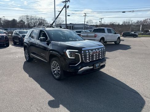 New 2026 GMC Terrain Denali w/ LPO, Floor Liner Package image 7