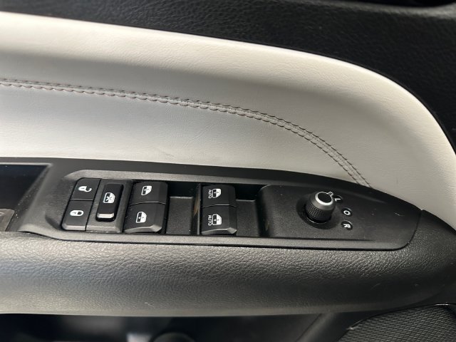 Used 2023 Jeep Compass Limited AWD/4WD image 18