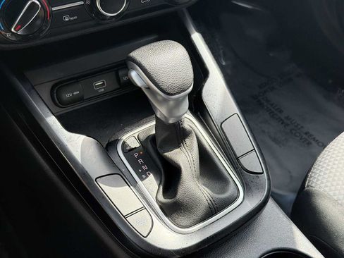 Used 2022 Kia Soul LX FWD image 25