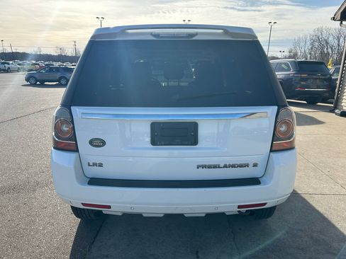 Used 2014 Land Rover LR2 HSE image 6