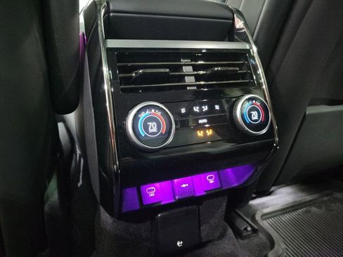 Used 2025 Land Rover Range Rover Sport Dynamic SE image 23