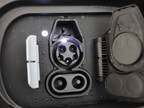 New 2026 BMW iX xDrive45 image 19