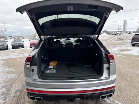 New 2026 Volkswagen Atlas Cross Sport SEL Premium R-Line image 20