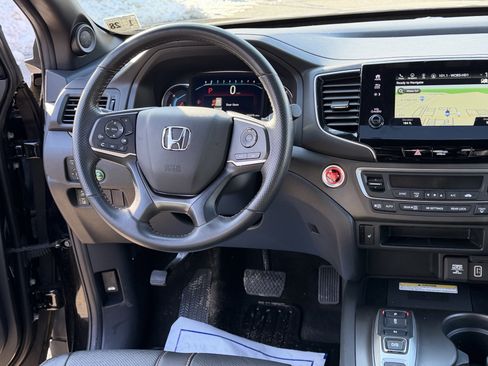 Used 2022 Honda Pilot TrailSport image 19