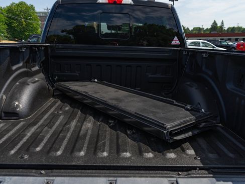 Used 2022 Ford F150 Lariat w/ Equipment Group 502A High AWD/4WD image 9