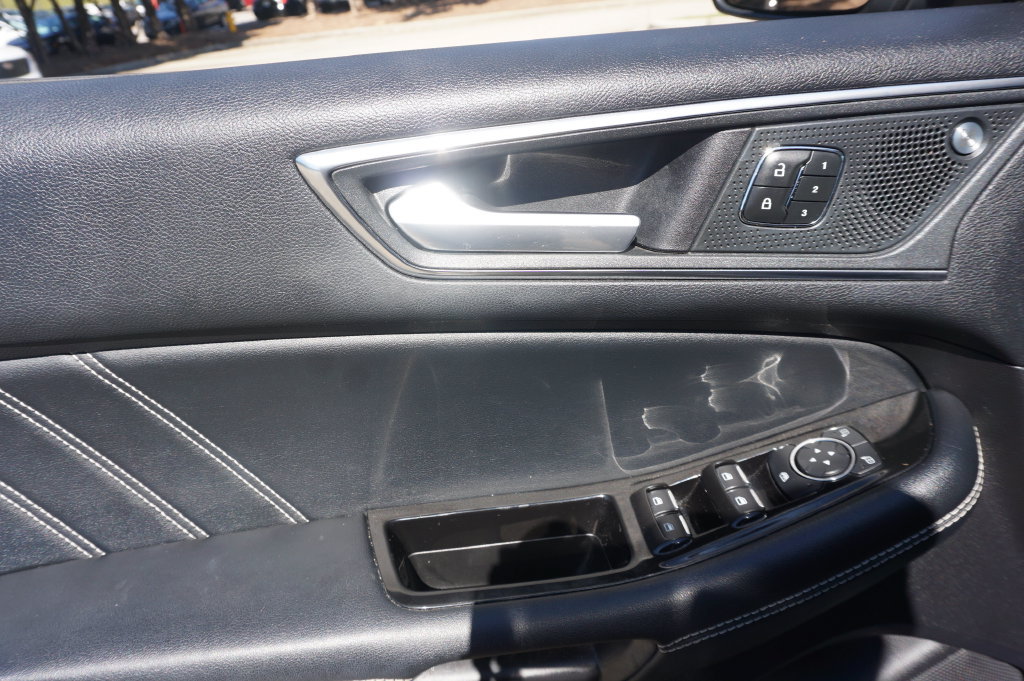 Used 2020 Ford Edge ST AWD/4WD image 3