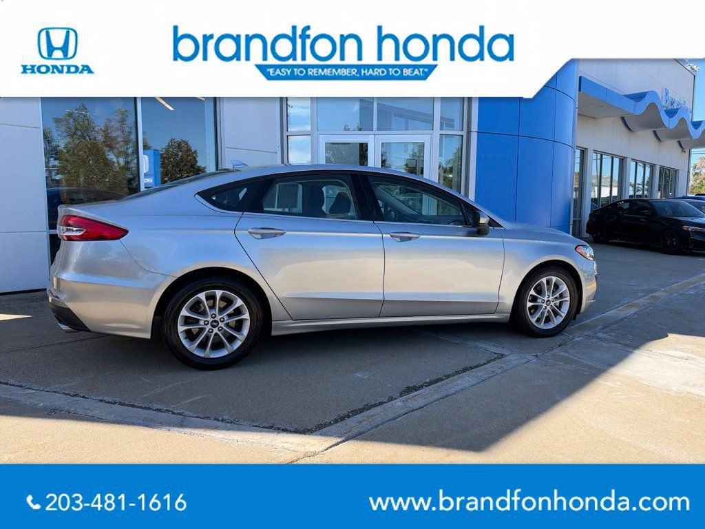 Used 2020 Ford Fusion SE FWD image 7
