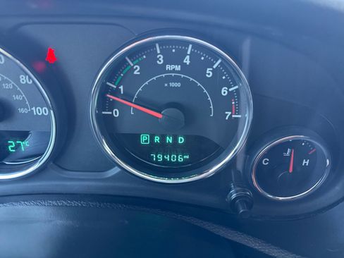 Used 2017 Jeep Wrangler Unlimited Sport AWD/4WD image 11