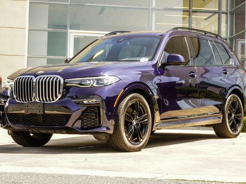 Used 2020 BMW X7 xDrive40i w/ M Sport Package AWD/4WD image 8