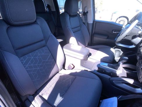 New 2025 Nissan Frontier SV w/ SV Convenience Package image 26