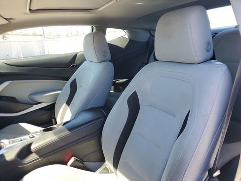 Used 2018 Chevrolet Camaro LT w/ RS Package image 10