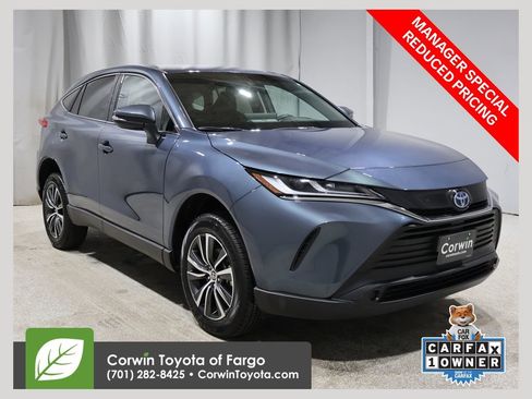 Used 2024 Toyota Venza LE AWD/4WD image 1