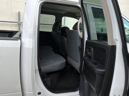 Used 2019 RAM 1500 Express AWD/4WD image 24