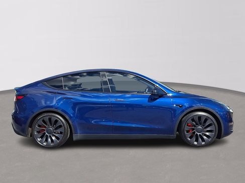 Used 2023 Tesla Model Y Performance AWD/4WD image 7