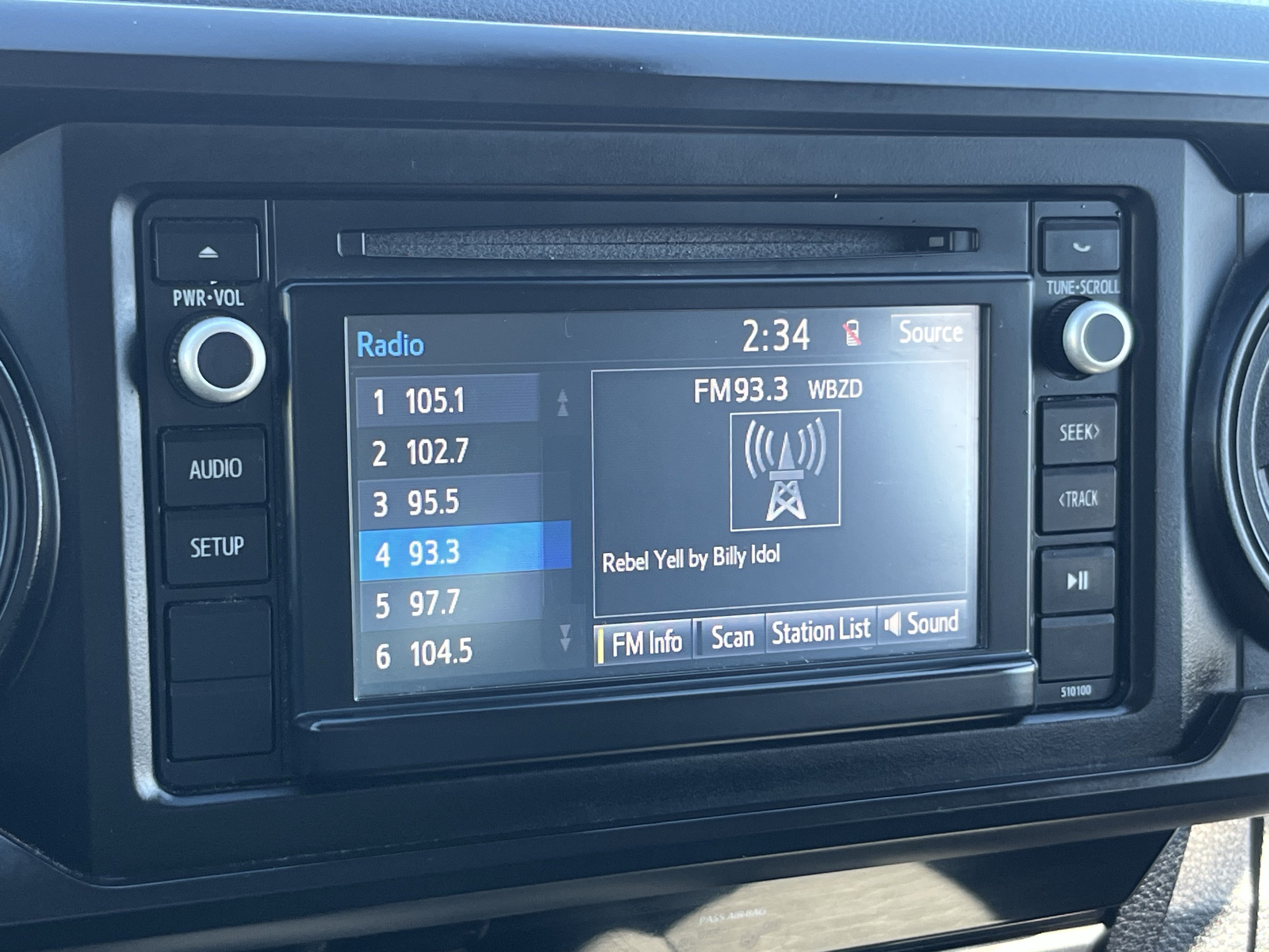 Used 2018 Toyota Tacoma SR AWD/4WD image 29
