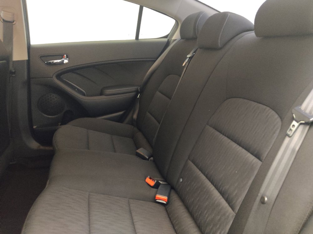 Used 2016 Kia Forte LX FWD image 18