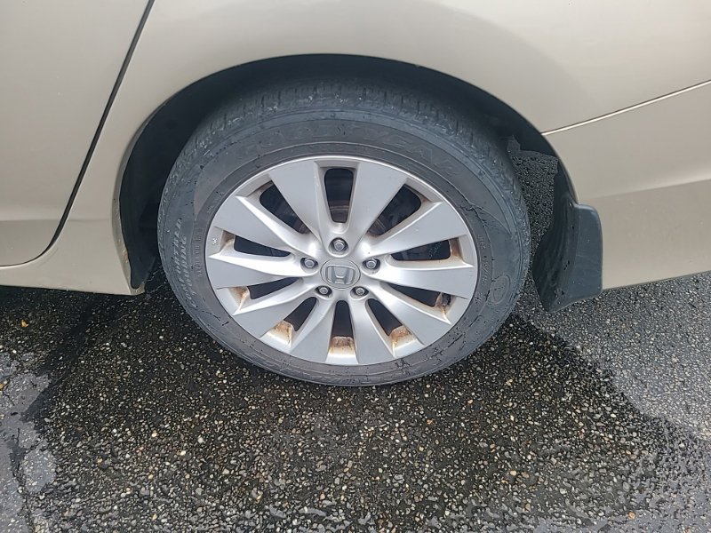Used 2014 Honda Accord EX image 9