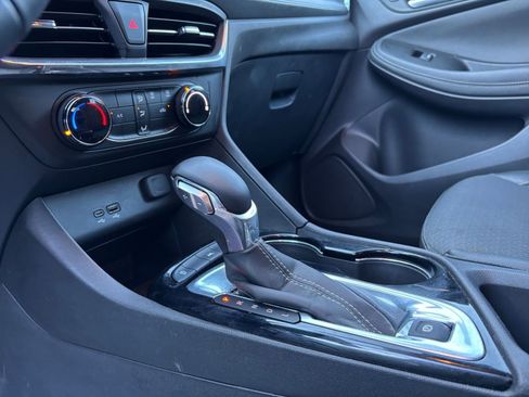 Used 2025 Buick Encore GX Preferred image 40