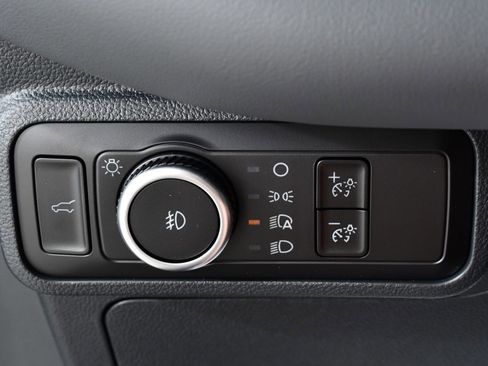 New 2025 Ford Explorer Active w/ Active Comfort Package image 32