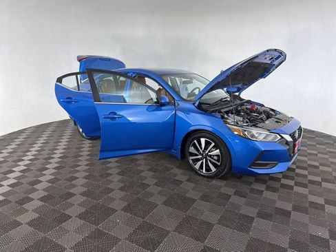 Used 2022 Nissan Sentra SV w/ SV Premium Package image 12