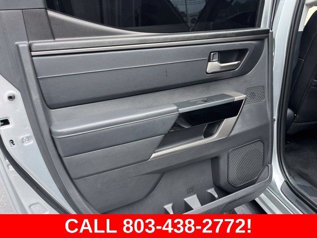 Used 2024 Toyota Tundra Limited AWD/4WD image 11