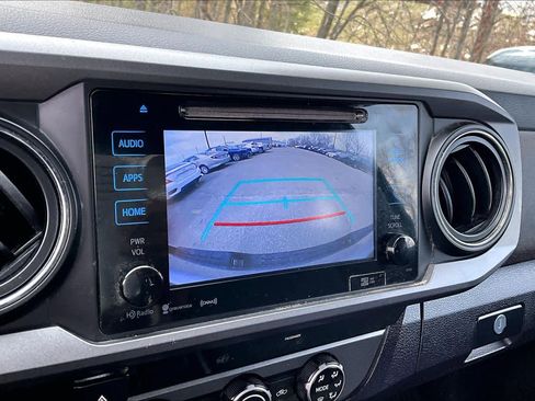 Certified 2017 Toyota Tacoma TRD Off-Road w/ Tow Package (A/T) AWD/4WD image 27