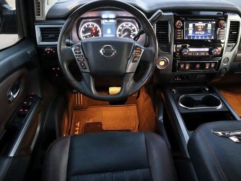 Certified 2019 Nissan Titan Platinum Reserve image 16