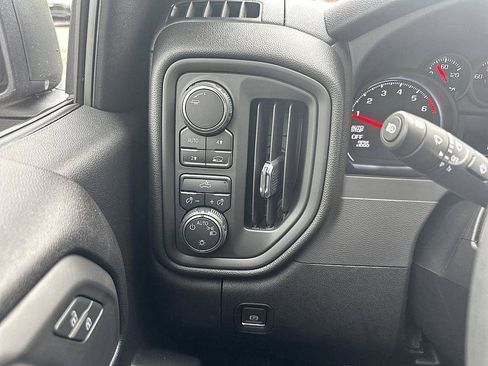 New 2024 Chevrolet Silverado 1500 Custom AWD/4WD image 17