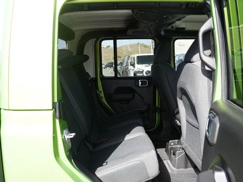 New 2026 Jeep Gladiator Sport AWD/4WD image 24
